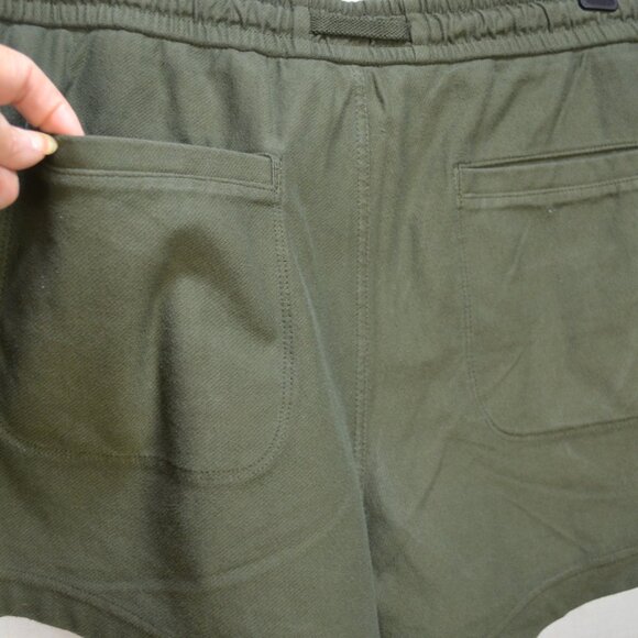 Athleta Military Short  size xl, 5 pockets - Picture 8 of 9